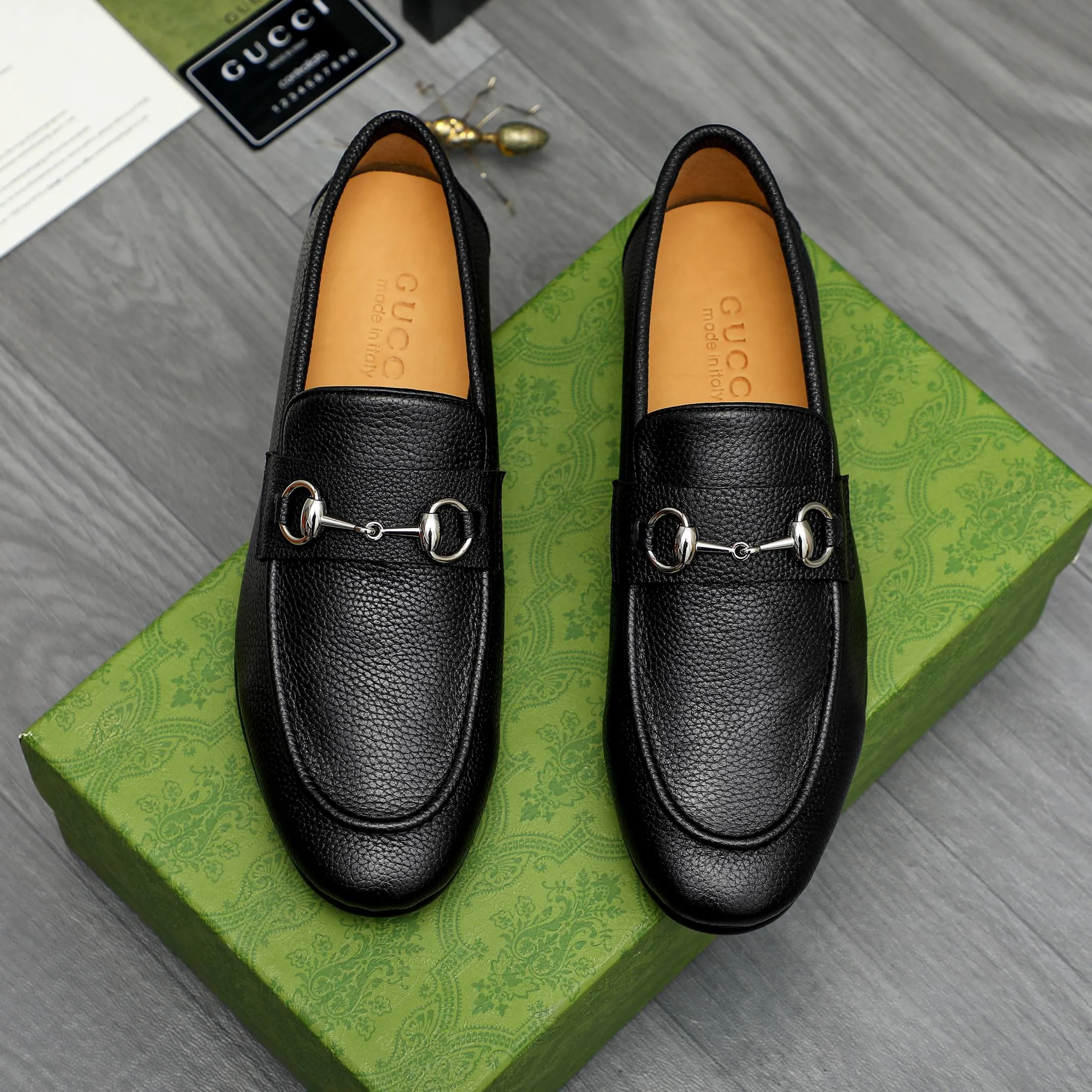 Men's shoes 💰500 Product trademark: GUCCI "Gucci" business slip-on leather shoes Regular size: 38-44 (37.45.46 custom-made, non-refundable) Product materials: Selected pebbled cowhide upper, cowhide insole, original outsole